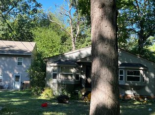 4131 Lotus Dr, Waterford, MI