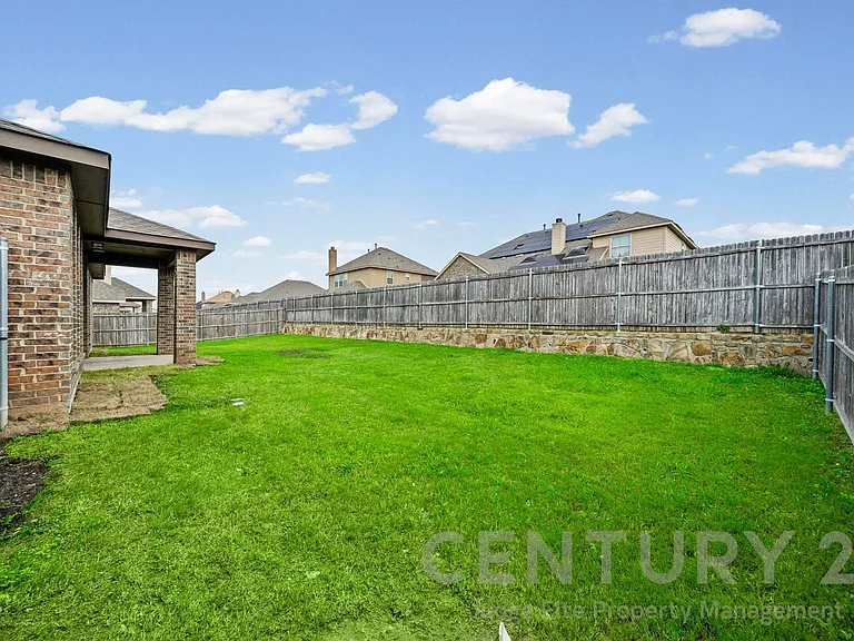 1205 Crest Ridge Dr — Photo 17