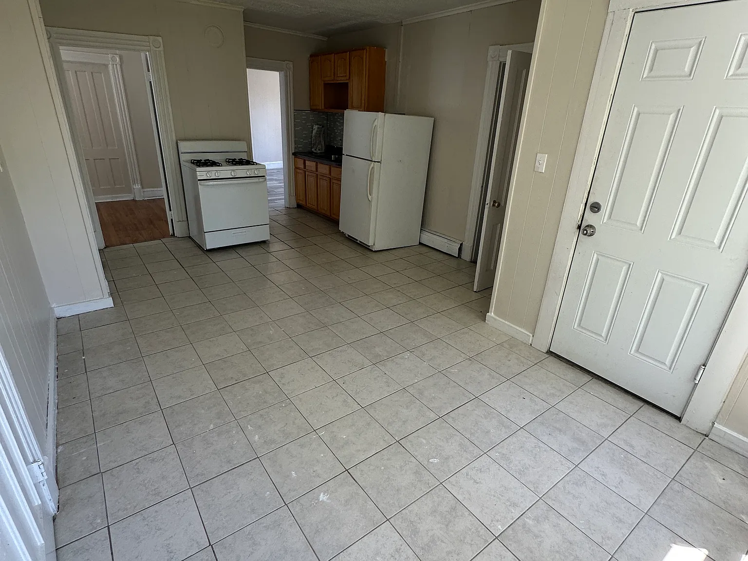 3 bed, 1125 sqft, $1,249 — Photo 3