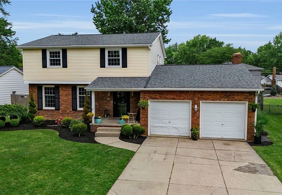 1st image of 138 Pin Oak Dr