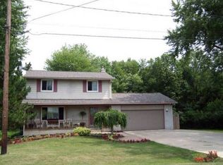 8493 Huron River Dr, White Lake, MI