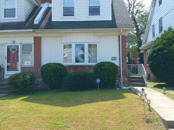 808 Bartram Ave, Collingdale, PA 19023