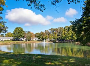 607 Cabot Court E #607, Saint James, NY 11780