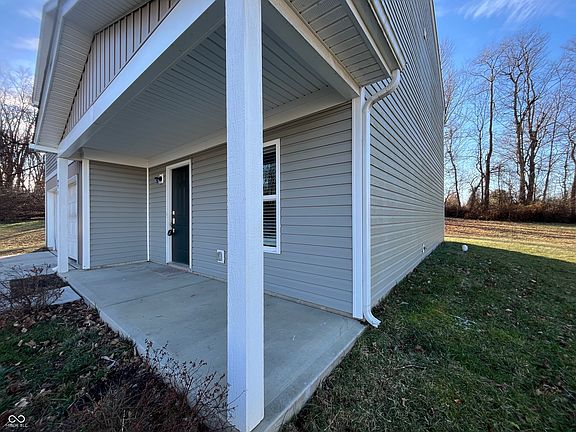2nd image of 971 Woodland Springs Dr
