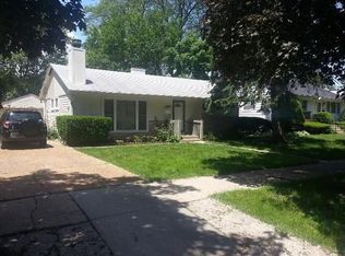 920 Brown Ave, Evanston, IL 60202