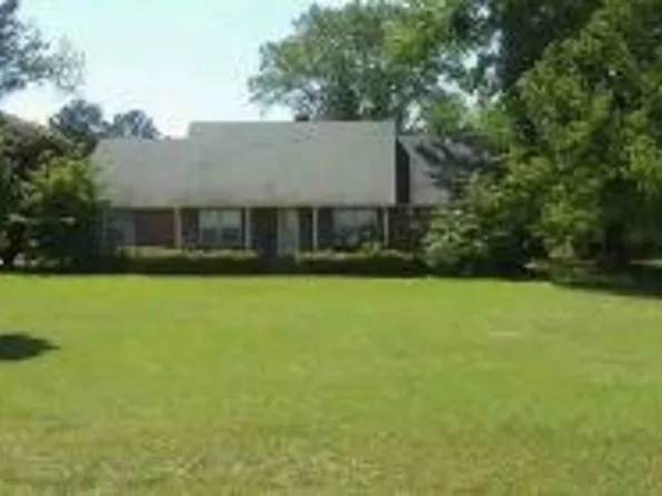 537 Peggy Dr, Fort Valley, GA 31030