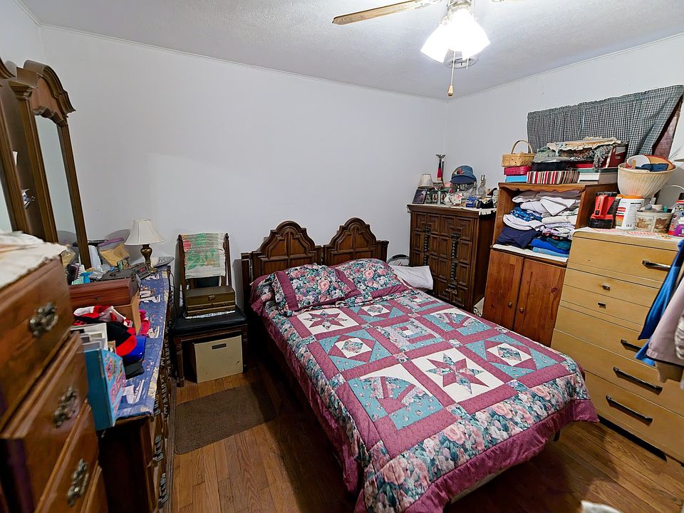 13th image of 111 Sam Collins Rd