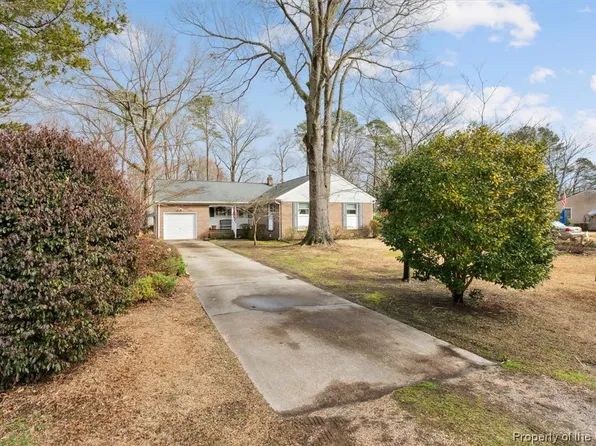 114 Vine Dr, Yorktown, VA 23692