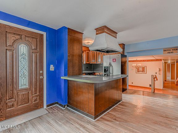 3rd image of 9 Hurley Street