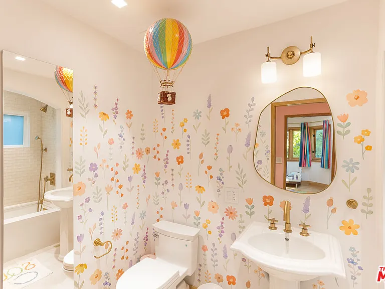 4880 Queen Florence Ln — Photo 17