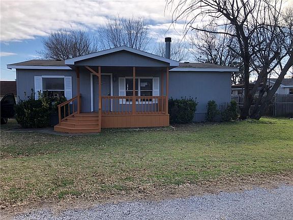 2nd image of 4400 Wildwood Cir