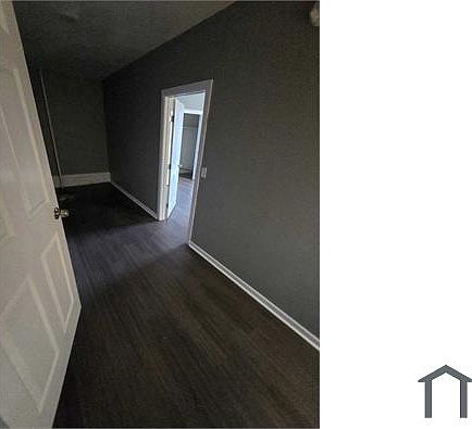 4th image of 1200 NE 46th St