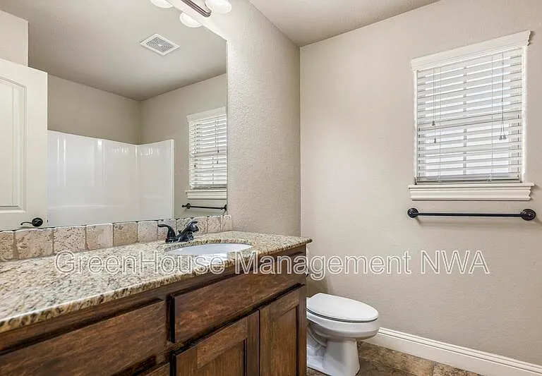 2907 Tanglewood Ave — Photo 20