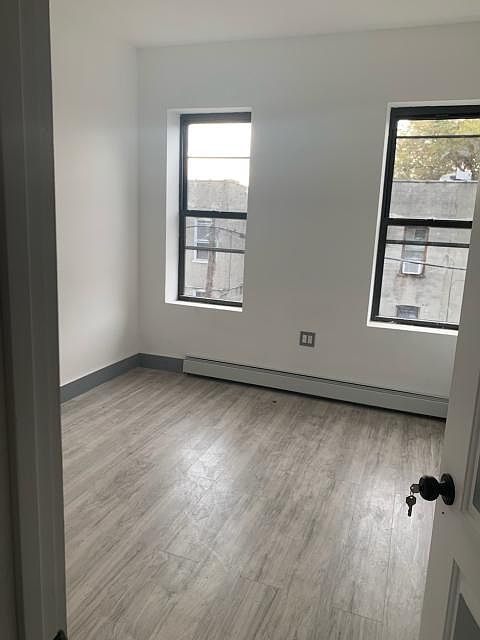 2nd image of 444 Amboy St #2