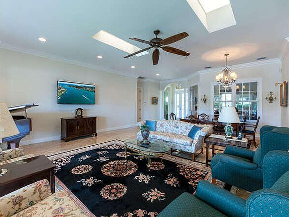 5th image of 712 Sandpiper Way