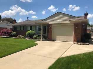 15055 Blue Skies St, Livonia, MI