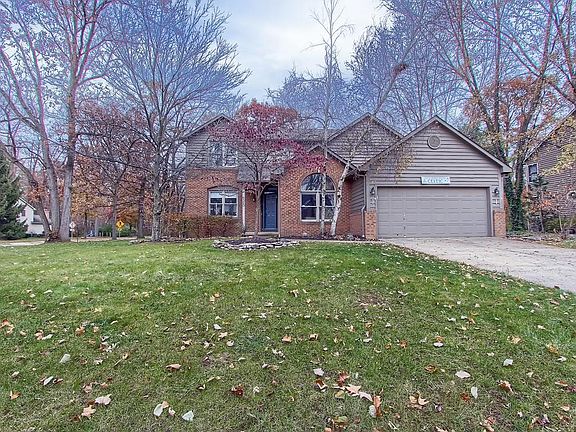 3rd image of 6360 Twonotch Ct