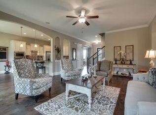 179 Indian Lake Rd, Hendersonville, TN 37075