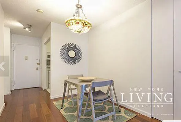 Rented by NY Living Solutions | media 21