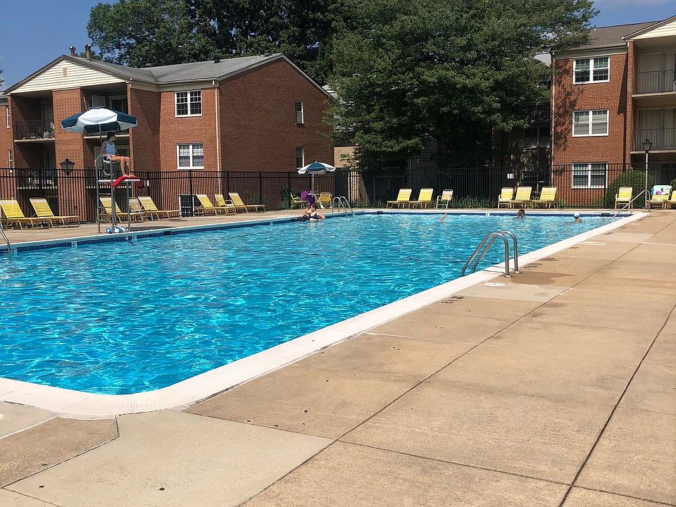 1st image of 798 Princeton Pl