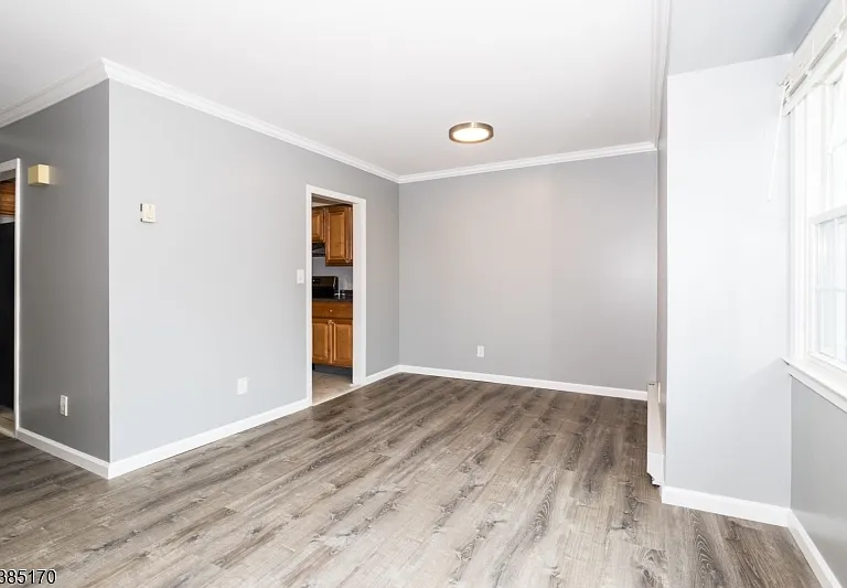 190 Park St — Photo 11