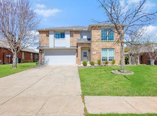 720 Pheasant Rd, Saginaw, TX 76131