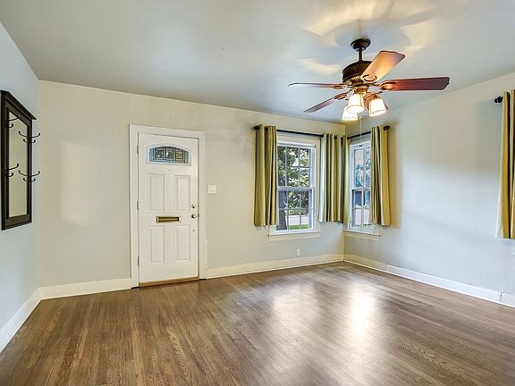 2nd image of 1007 Shelley Ave