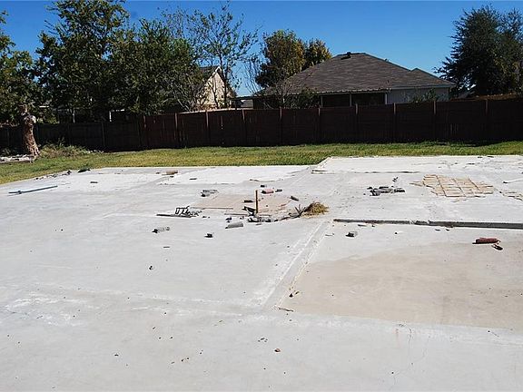 5th image of 3209 Glen Hill Dr