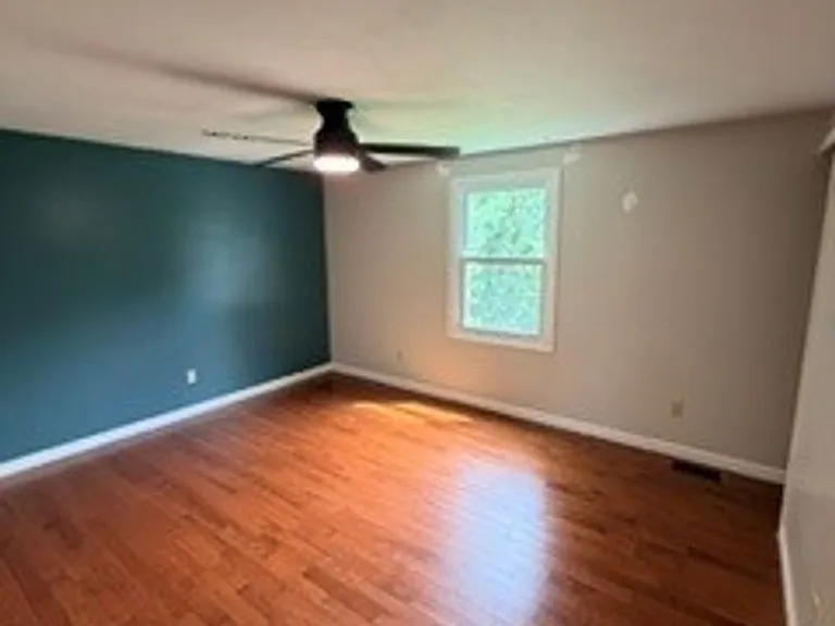5561 Imperia Ln — Photo 13