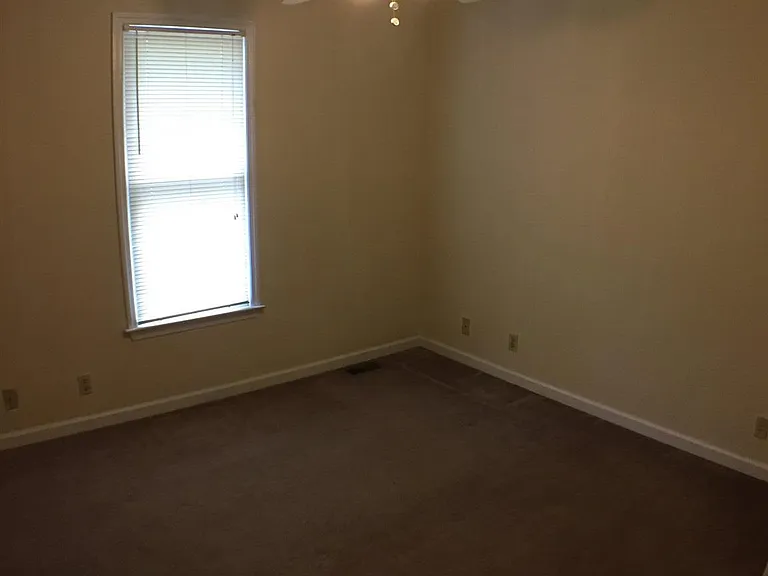 29 Kolob St — Photo 8