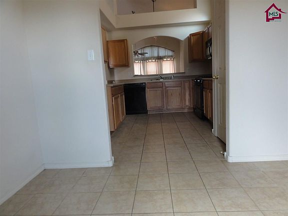 4th image of 5815 Coyote Peak Pl