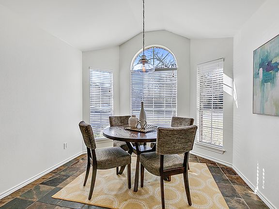 3rd image of 4804 San Simeon Dr