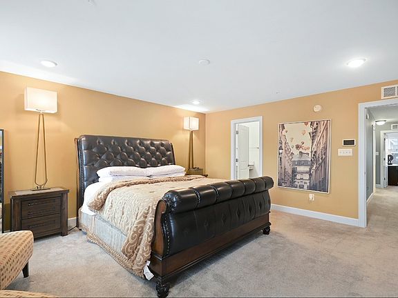 5th image of 9729 Tealbriar Dr #256