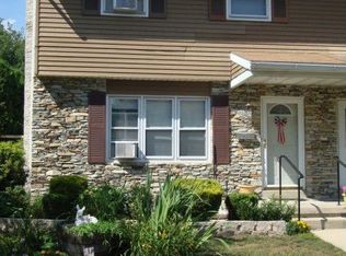 129 W Gaul St, Wernersville, PA