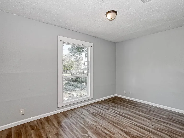 4118 Sunflower St — Photo 11