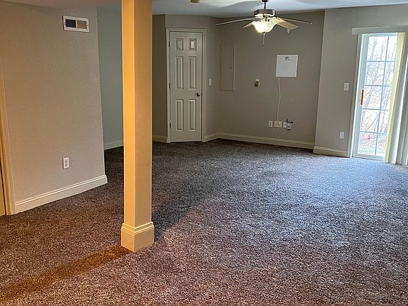 4th image of 10383 Parkview Ave #10383