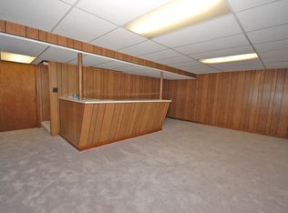 647 Old Gate Rd NW, Grand Rapids, MI 49504