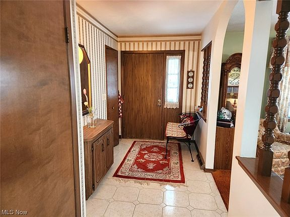 5th image of 6751 Cheryl Ann Dr