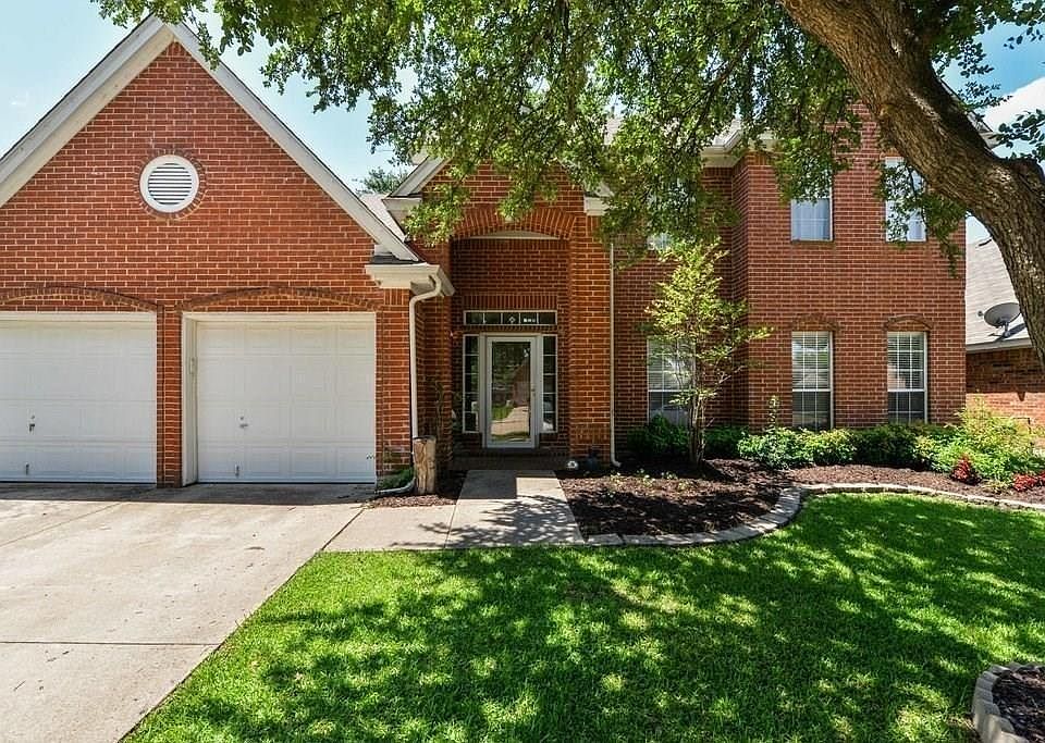 1st image of 2214 Park Hurst Dr