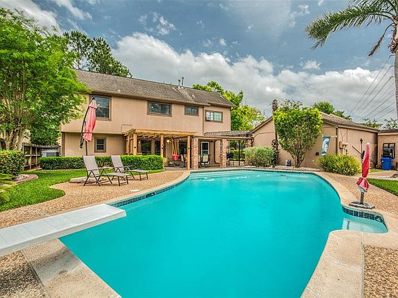 4th image of 2606 Creek Shadow Dr