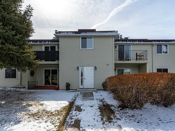 1635 28th Ave S APT 14, Grand Forks, ND 58201