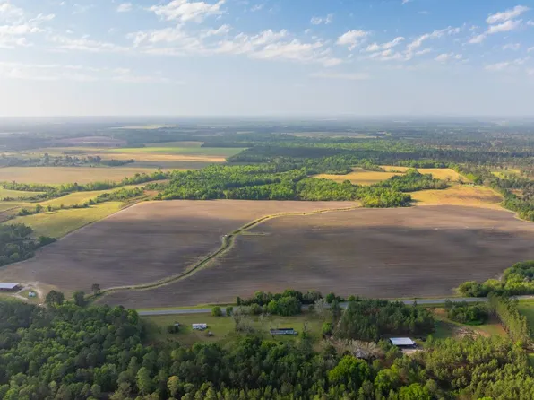 1141 State Highway 32 E, Oakfield, GA 31772