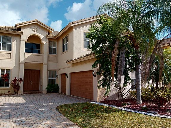 5th image of 1823 SW Newport Isles Blvd