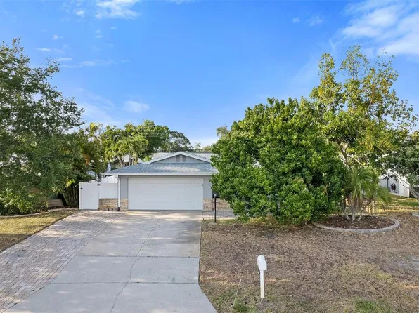 14233 102nd Ave, Largo, FL 33774