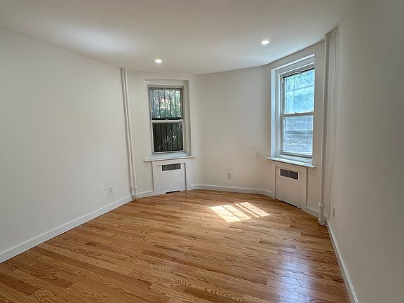 5th image of 38 Schermerhorn St APT 2