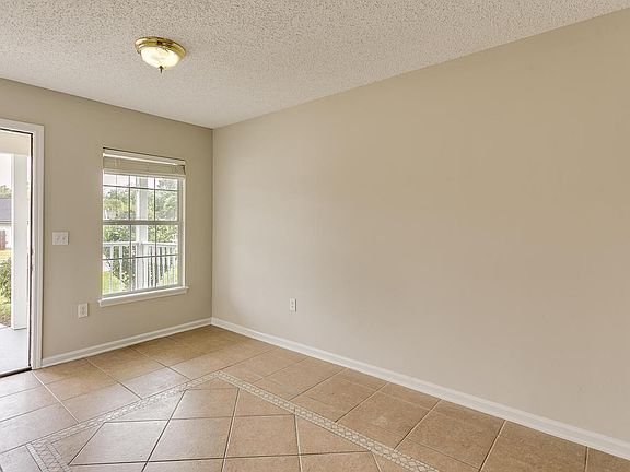 5th image of 1062 Buccaneer Blvd