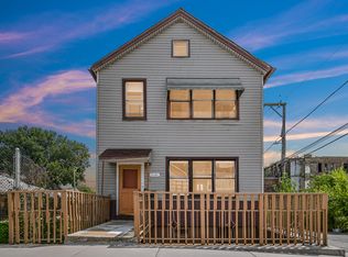 9143 S Brandon Ave, Chicago, IL 60617