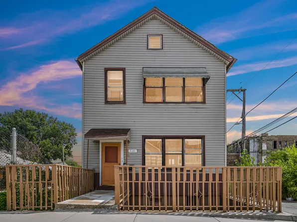 9143 S Brandon Ave, Chicago, IL 60617