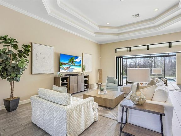 4th image of 9086 Sorreno Ct