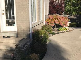 45 Farnham Dr, Richmond Hill, ON L4B 4E8